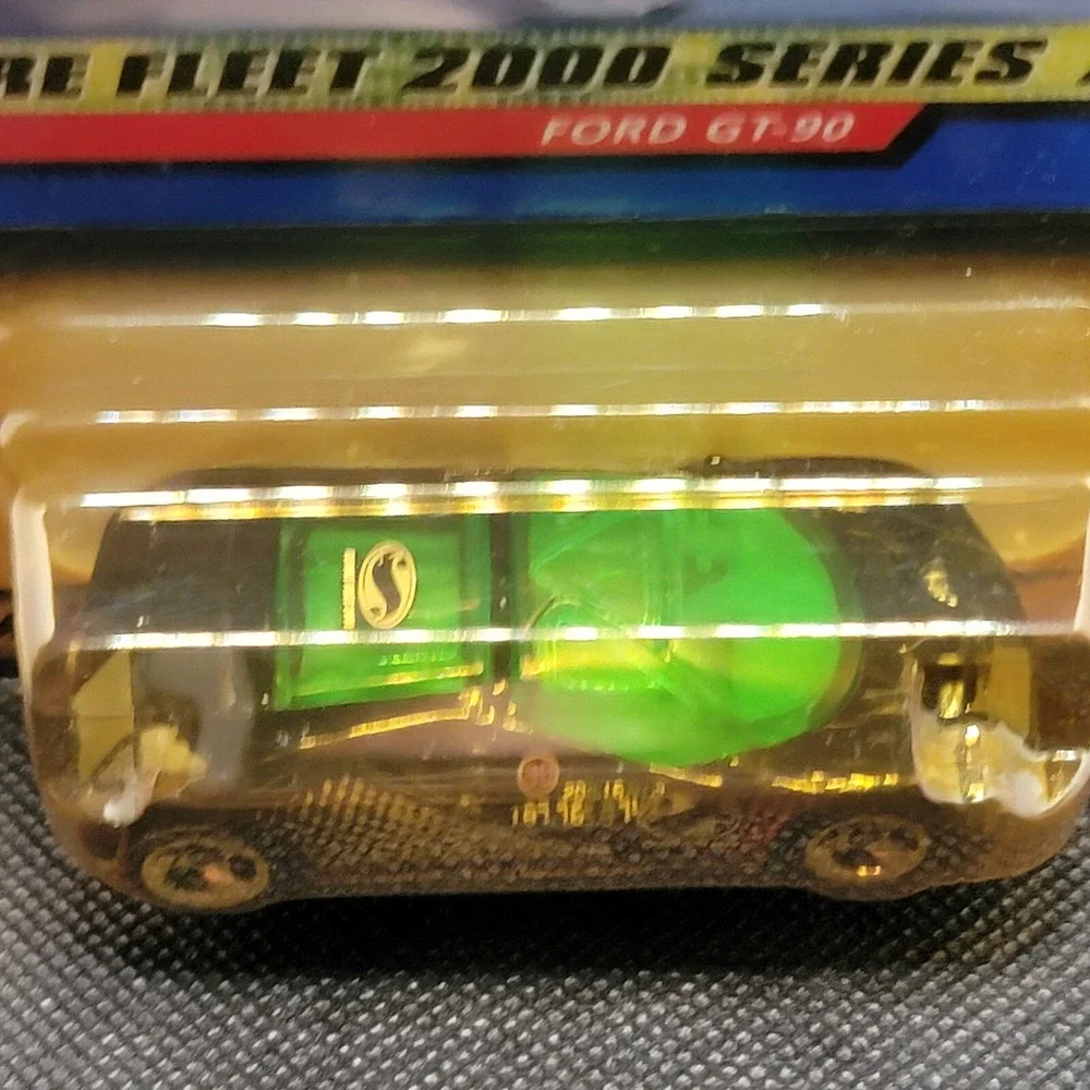 Hot Wheels Future Fleet 2000 Series #1 of 4 Cars Ford GT-90